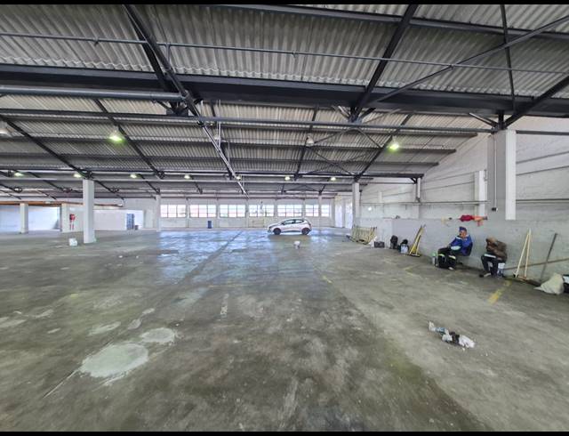 2,838M² WAREHOUSE TO LET IN PAARDEN EILAND